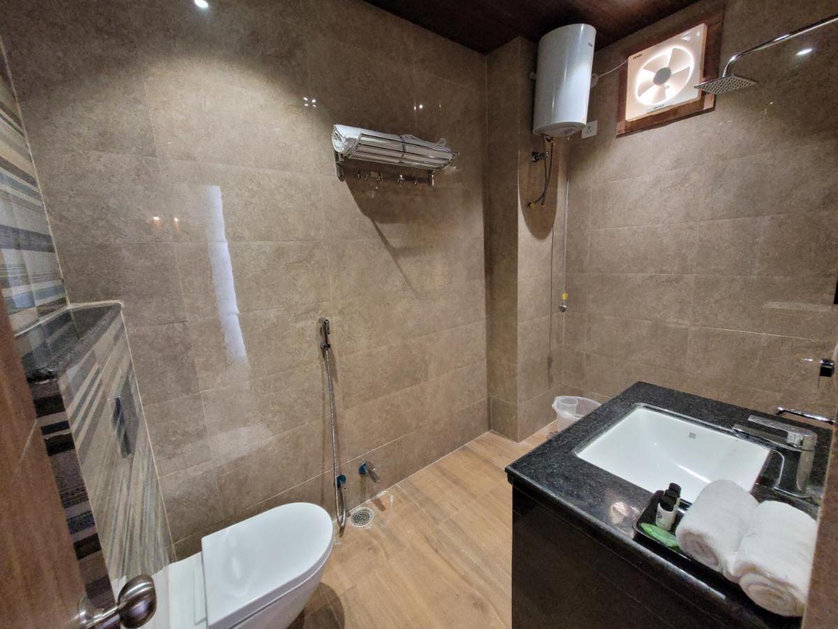 Aura Gold Resort อุเดเปอร์ ภายนอก รูปภาพ