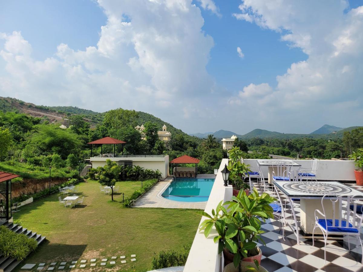 Aura Gold Resort อุเดเปอร์ ภายนอก รูปภาพ